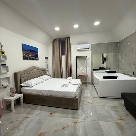 Caracciolo Suites 36 나폴리 외부 사진