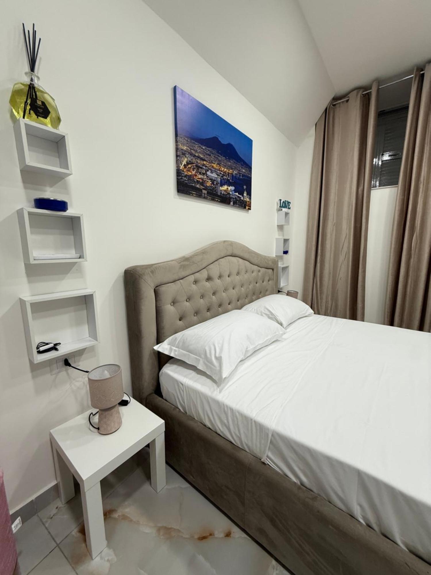 Caracciolo Suites 36 나폴리 외부 사진